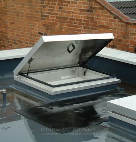 Люк на кровлю №13